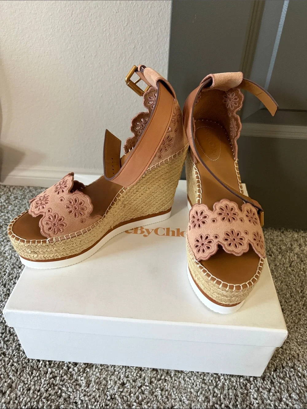 NWT See by Chloe Pink Suede Floral Espadrille Wedge Sandals